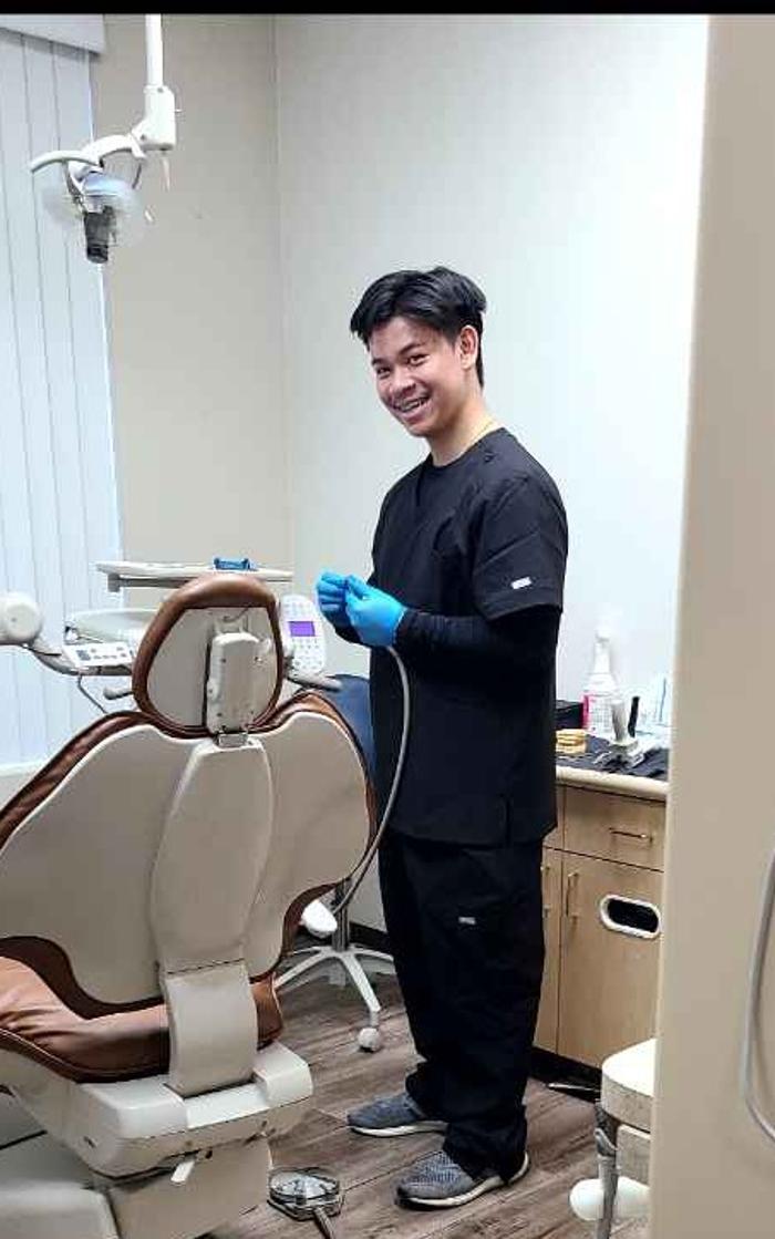 Las Vegas Dental Assistant School - Charleston Image