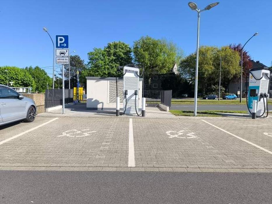 Shell Recharge Charging Station, Aktienstraße in Essen