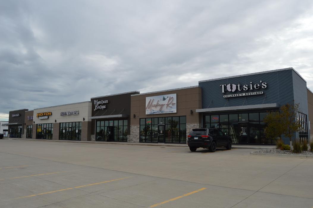 Mainstream Boutique Fargo - Fargo, ND