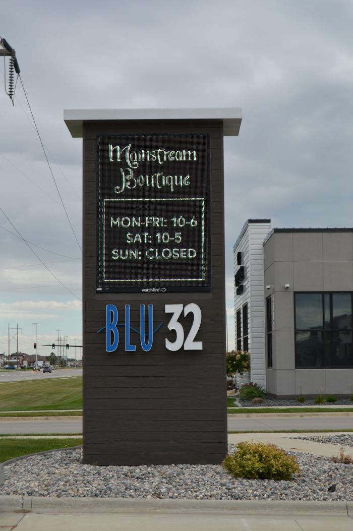 Mainstream Boutique Fargo - Fargo, ND
