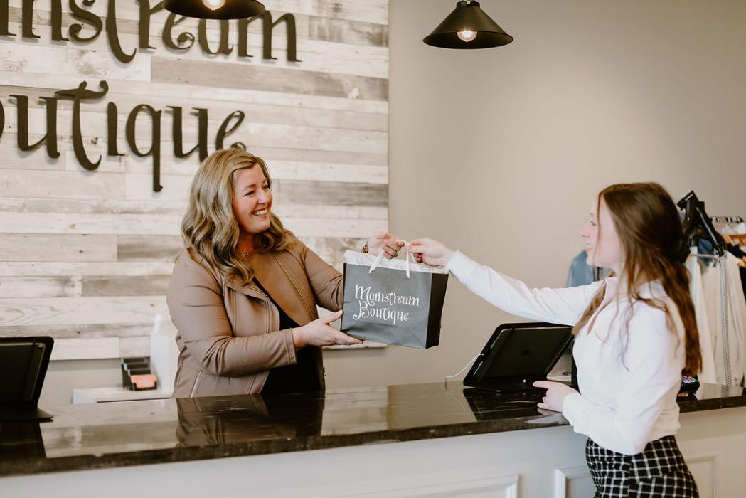 Mainstream Boutique - Janesville, WI