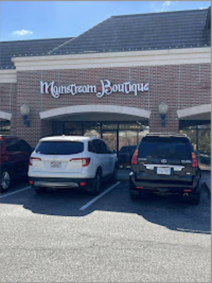 Mainstream Boutique Omaha Logo