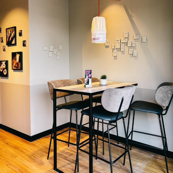 Junge Die Bäckerei., Gutenbergstraße in Henstedt-Ulzburg