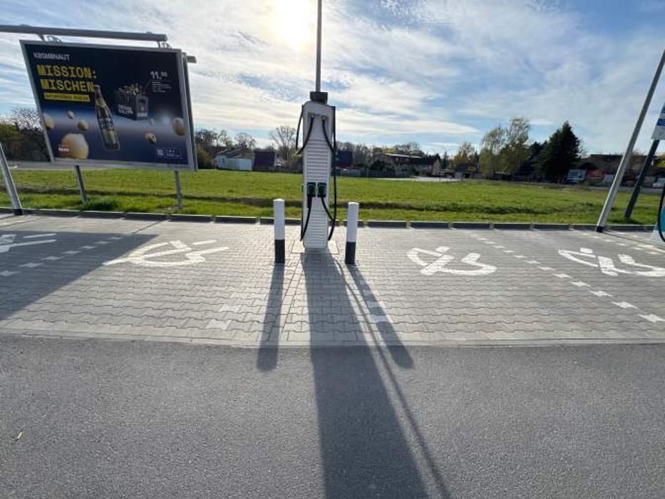 Shell Recharge Charging Station, Freienwalder Chaussee in Ahrensfelde