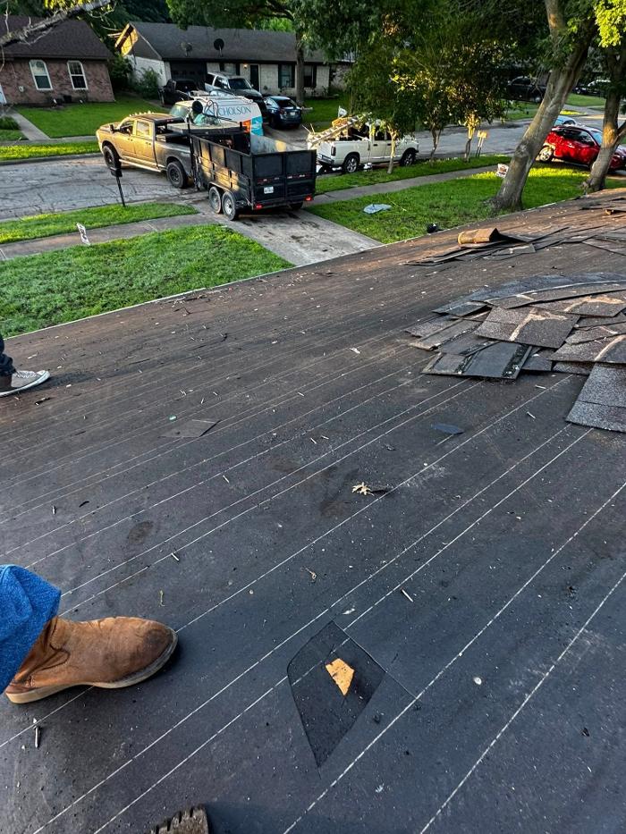 Rivas Roofing & Exteriors LLC Image