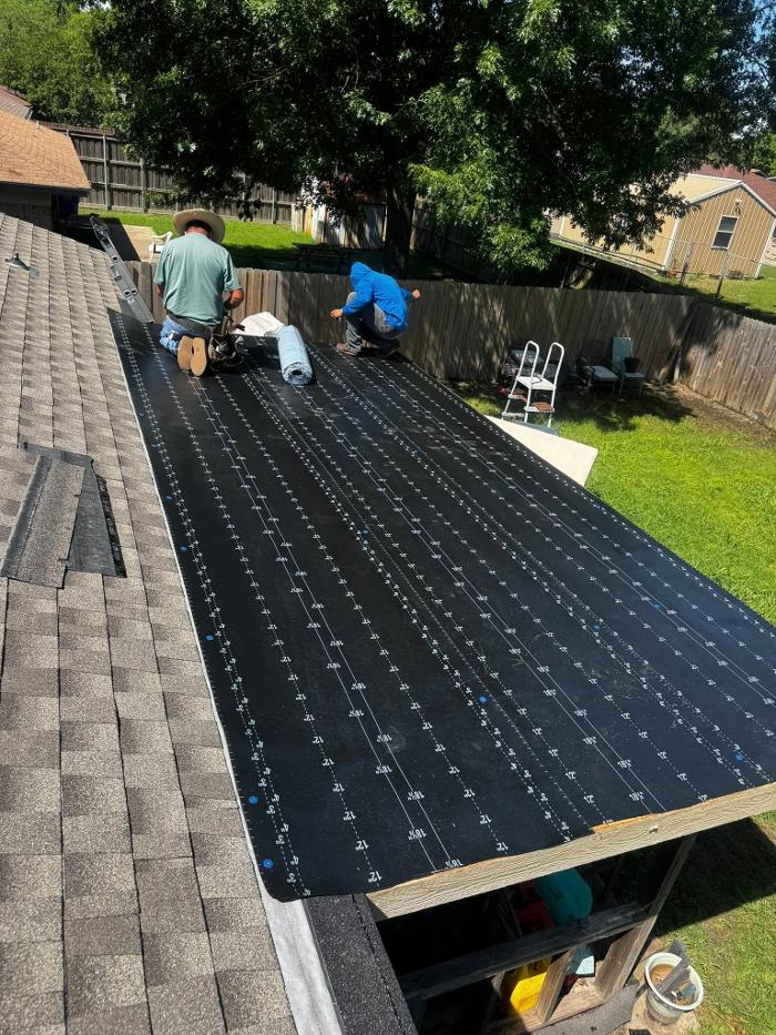 Rivas Roofing & Exteriors LLC Image