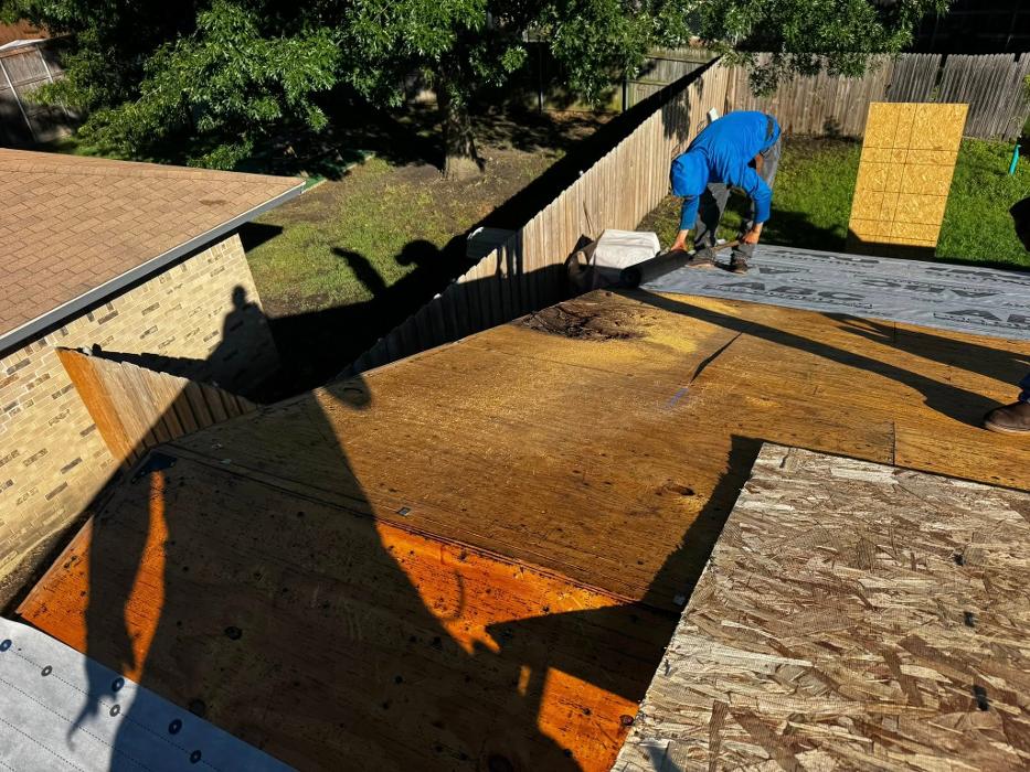 Rivas Roofing & Exteriors LLC Image