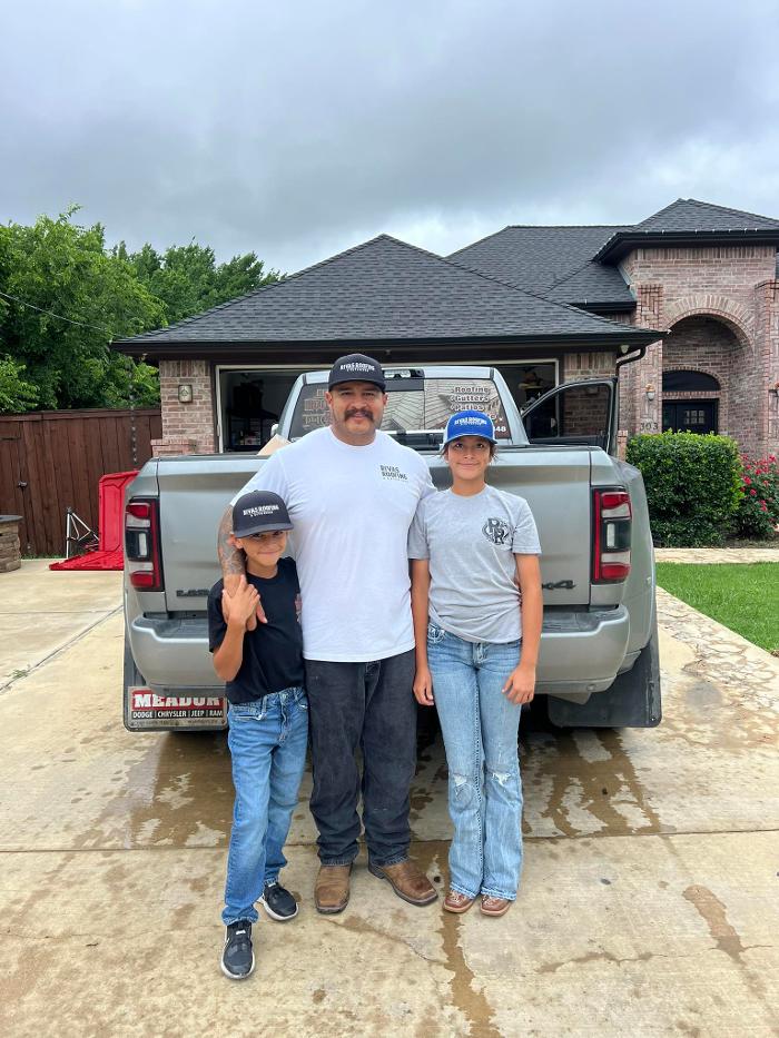 Rivas Roofing & Exteriors LLC Image