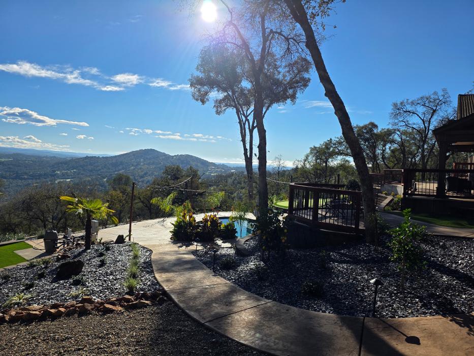 Green Hills Landscaping Logo