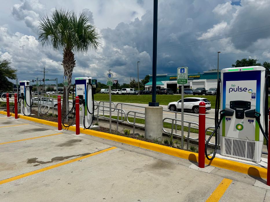 bp pulse Charging Station Image
