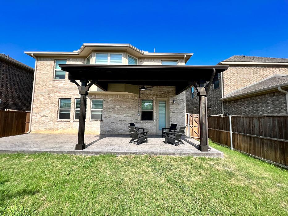 Beautiful Backyard Living Image