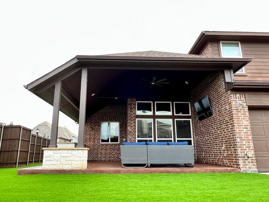 Beautiful Backyard Living Image