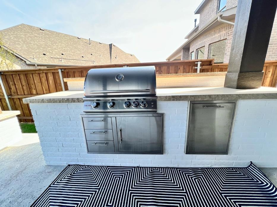 Beautiful Backyard Living Image