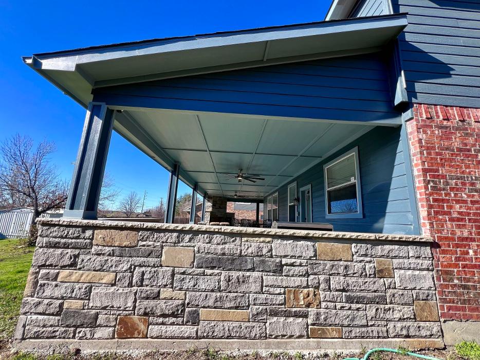 Beautiful Backyard Living Image