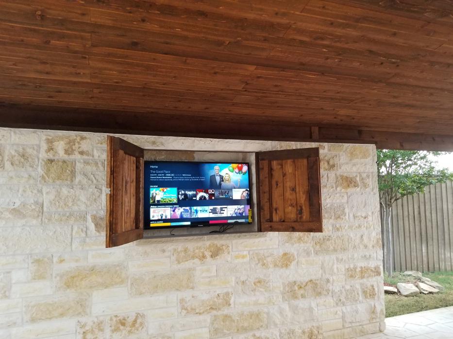 Beautiful Backyard Living Image