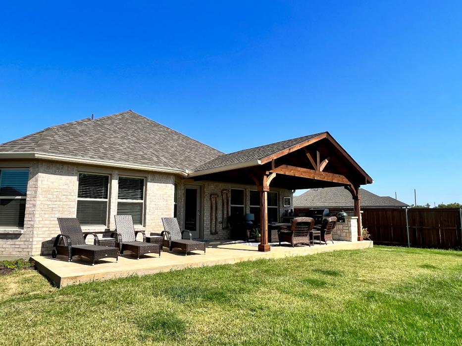 Beautiful Backyard Living Image