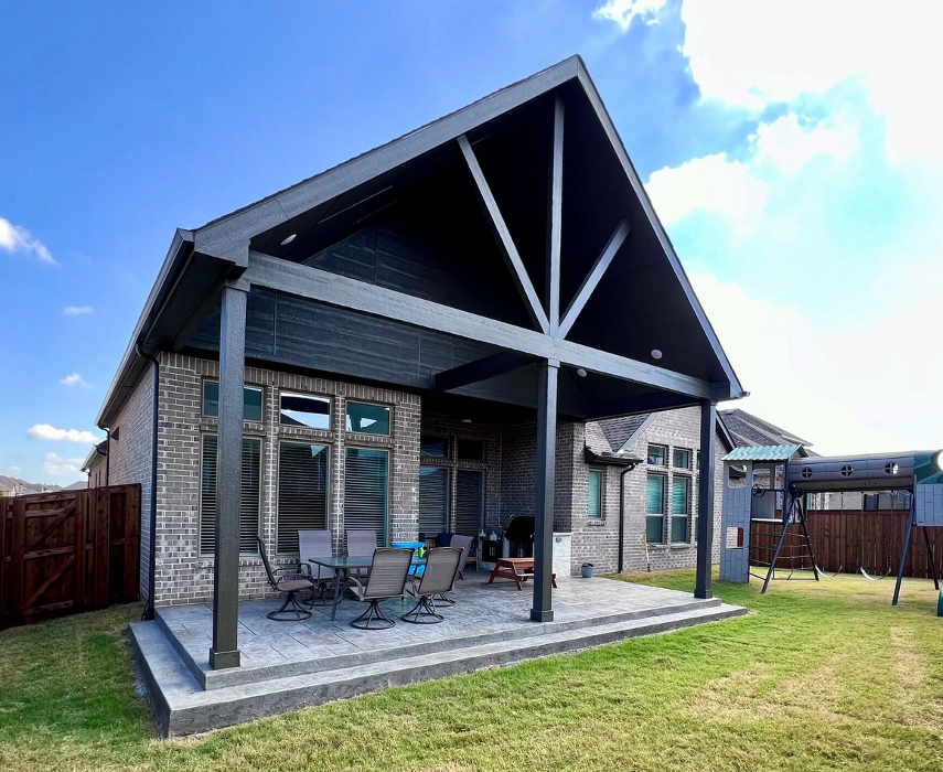 Beautiful Backyard Living Image