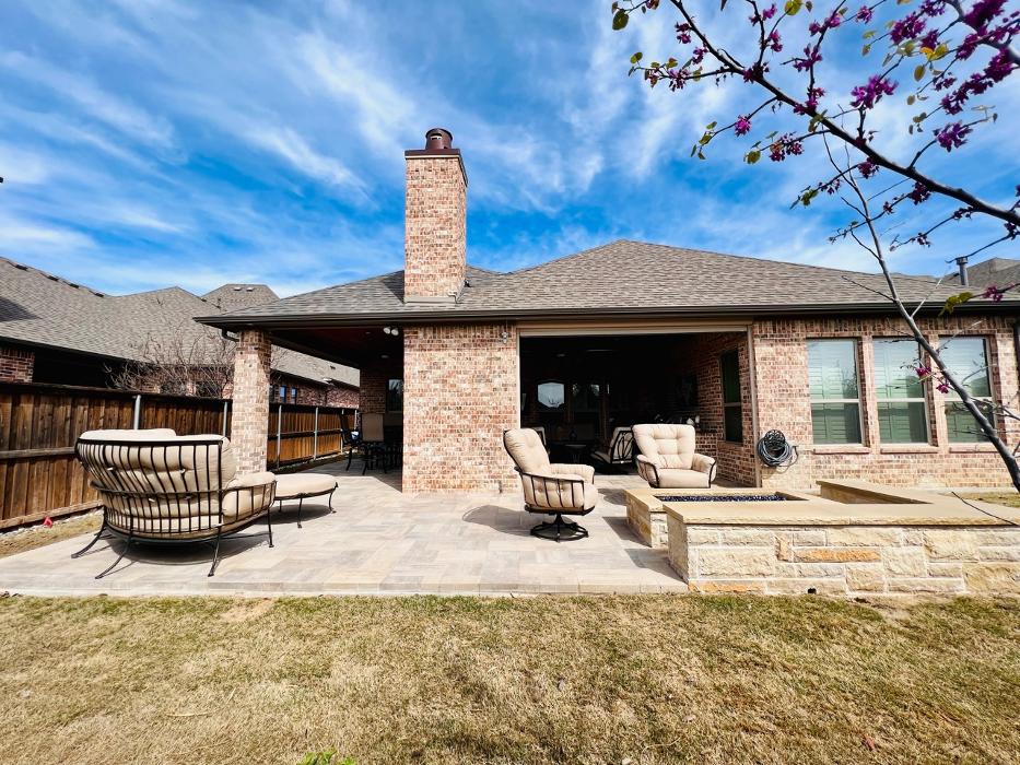 Beautiful Backyard Living Image