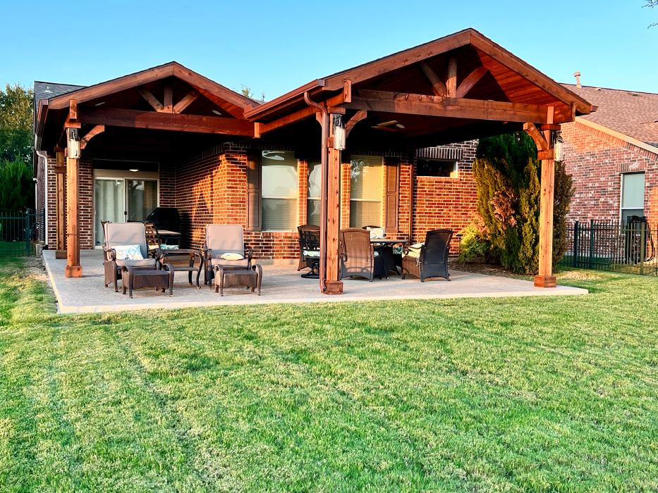 Beautiful Backyard Living Image