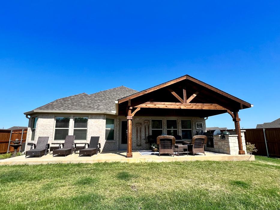 Beautiful Backyard Living Image