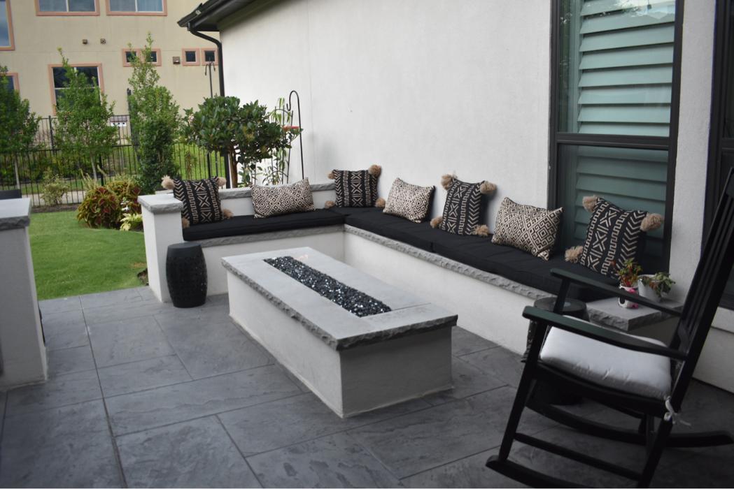 Beautiful Backyard Living Image