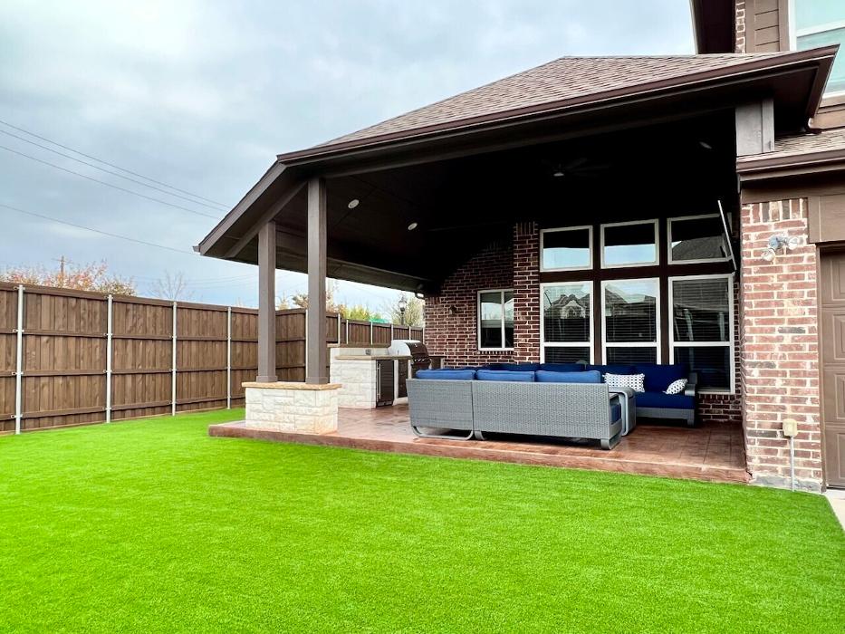 Beautiful Backyard Living Image