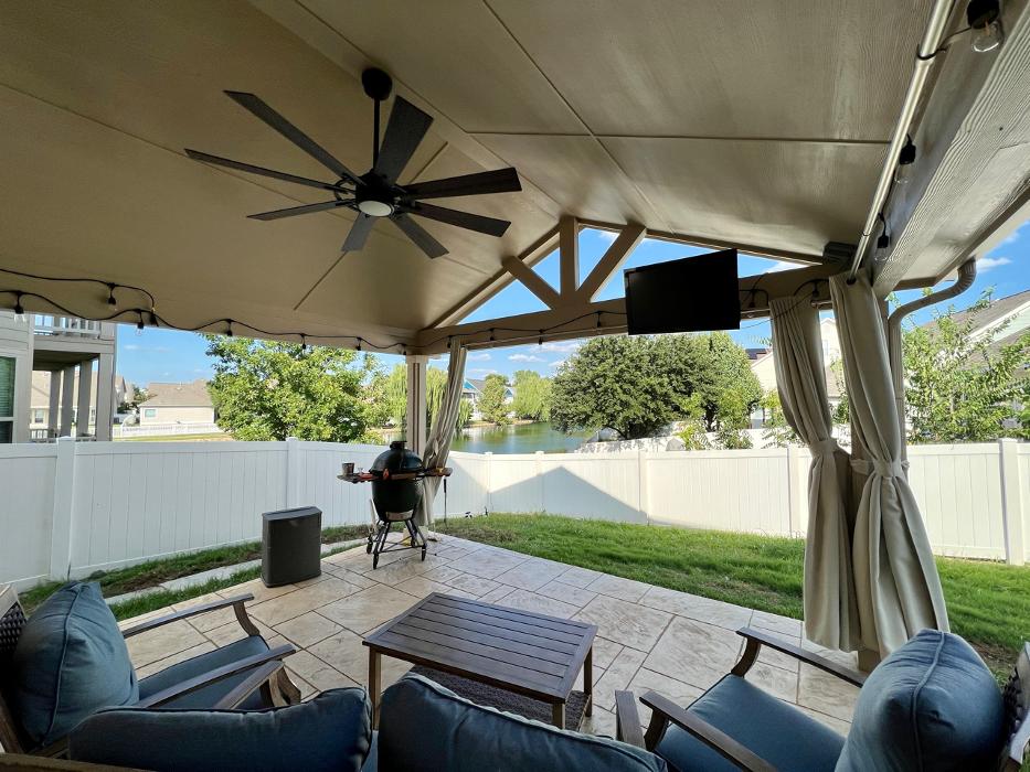 Beautiful Backyard Living Image