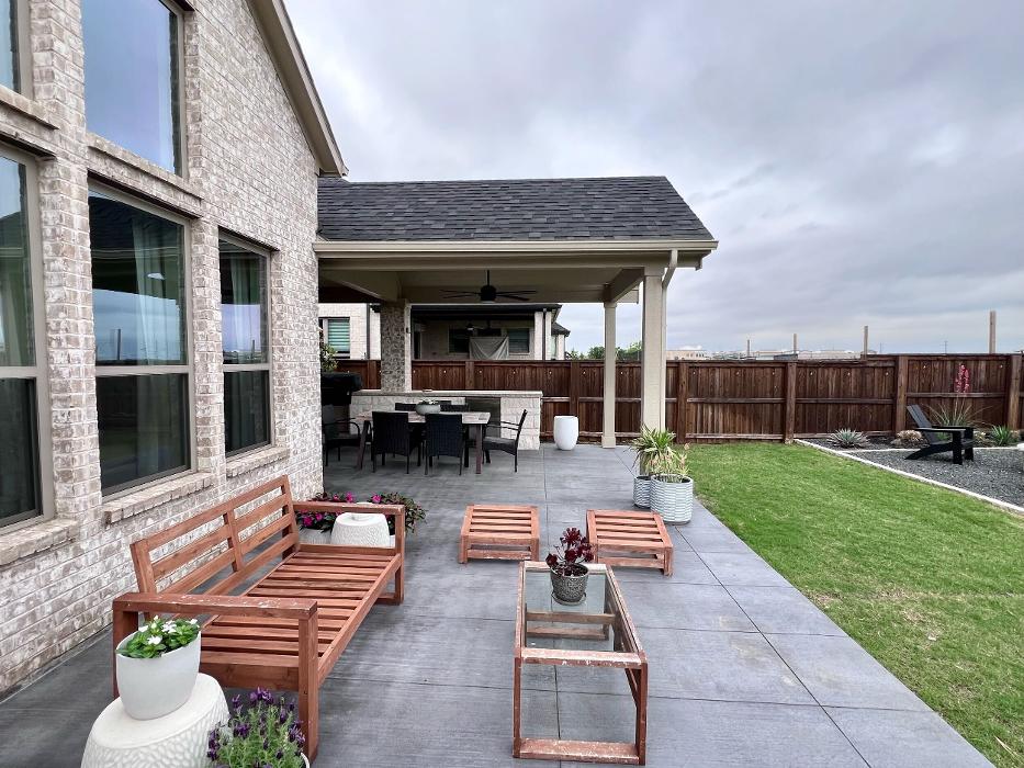 Beautiful Backyard Living Image