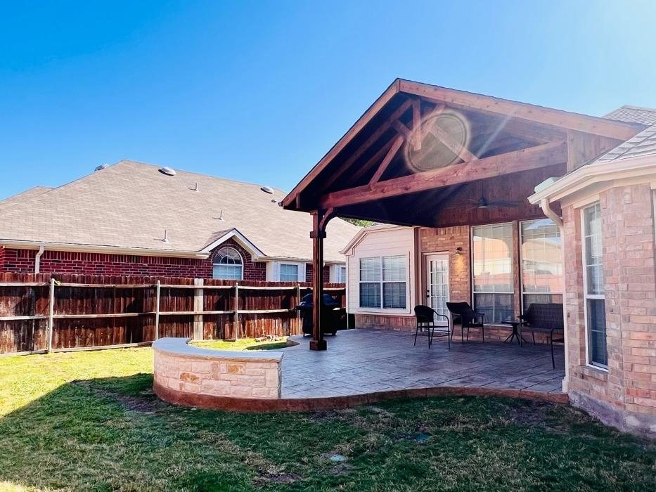 Beautiful Backyard Living Image