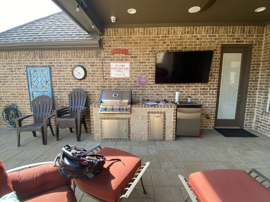 Beautiful Backyard Living Image