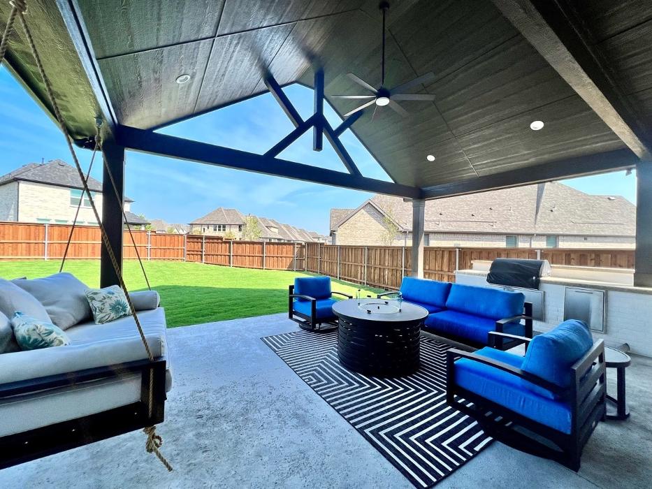 Beautiful Backyard Living Image