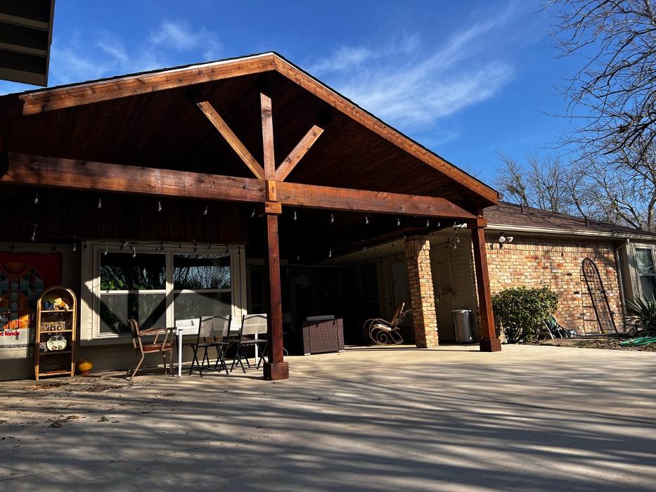 Beautiful Backyard Living Image