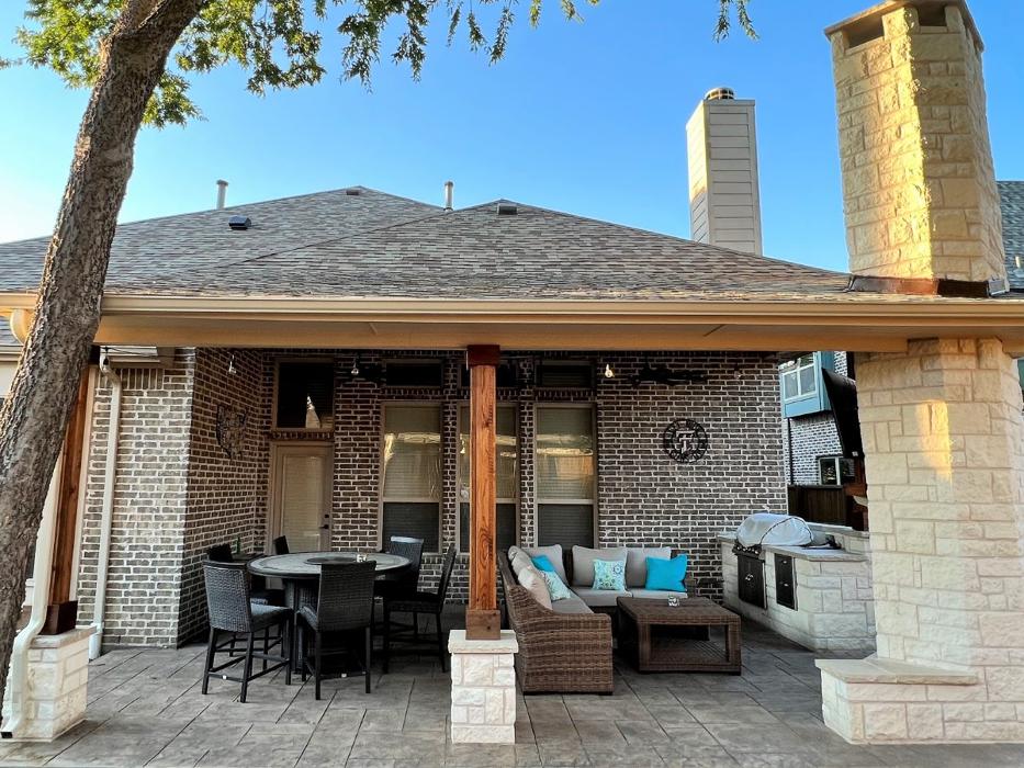 Beautiful Backyard Living Image