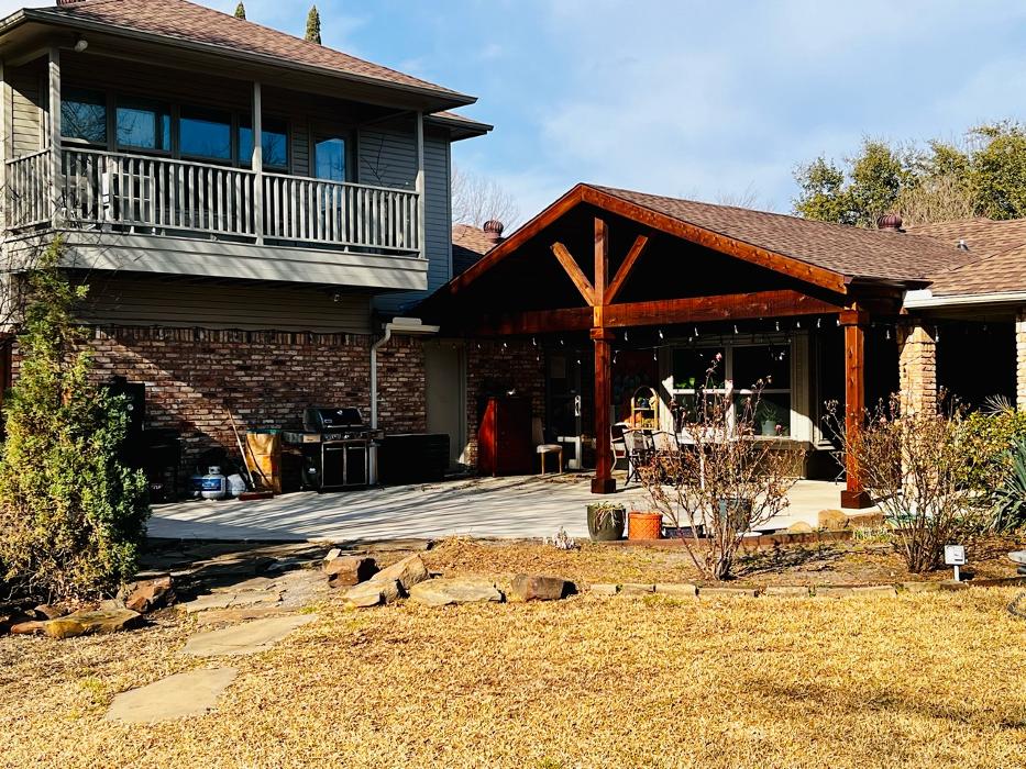 Beautiful Backyard Living Image