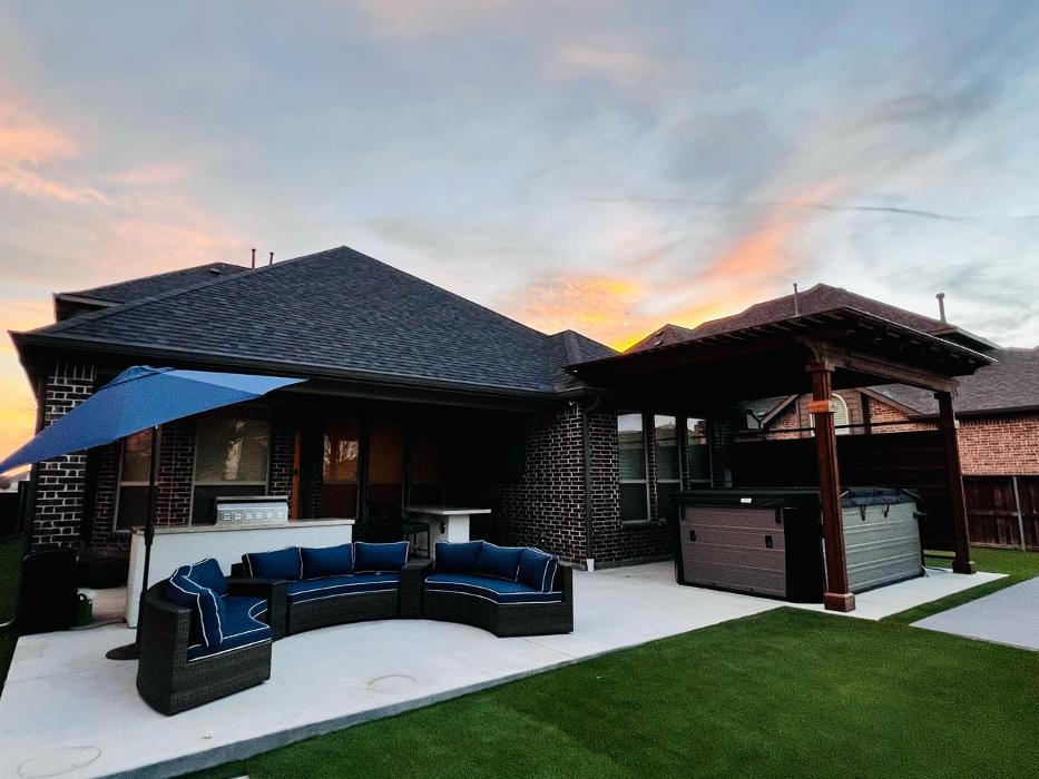 Beautiful Backyard Living Image