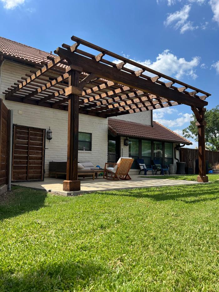 Beautiful Backyard Living Image