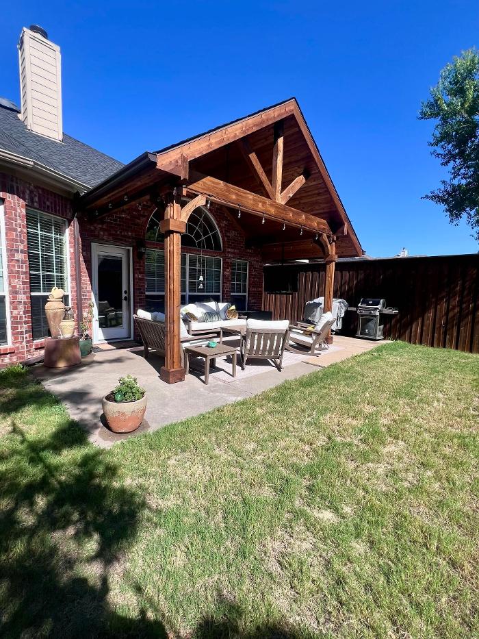 Beautiful Backyard Living Image