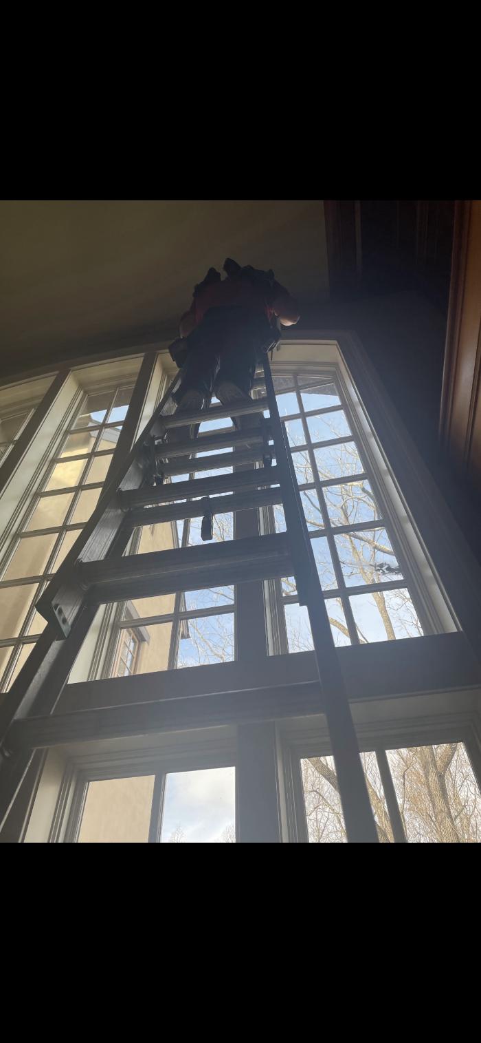 Luxy Clean Professional Cleaning & Window Cleaning Co. Image