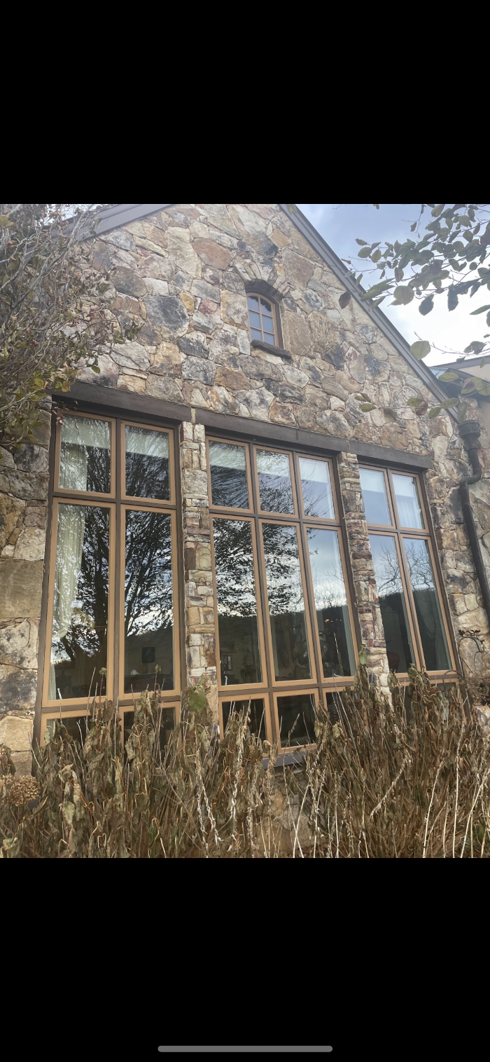 Luxy Clean Professional Cleaning & Window Cleaning Co. Image