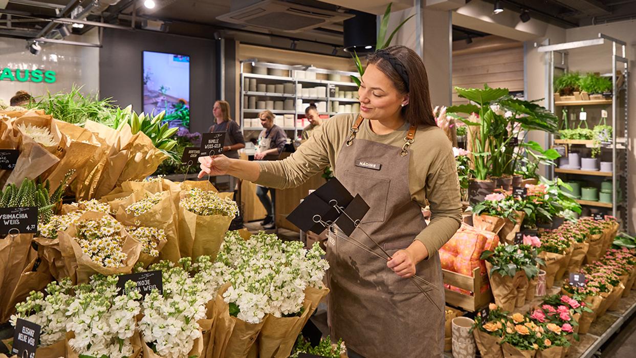 BLUME2000 im Edeka Hayunga Elmshorn, Koppeldamm in Elmshorn