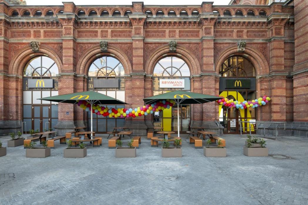 McDonald's, Bahnhofsplatz in Bremen