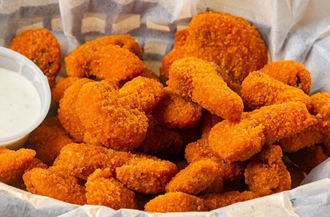 Hotshots Sports Bar & Grill - Decatur, IL