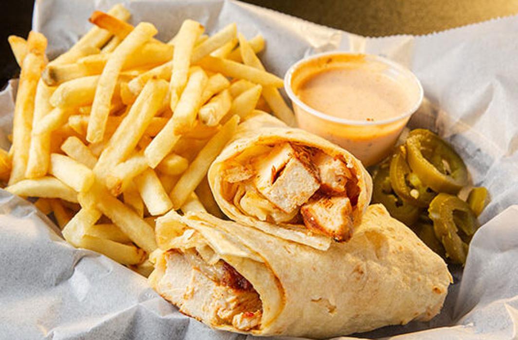 Hotshots Sports Bar & Grill - Decatur, IL