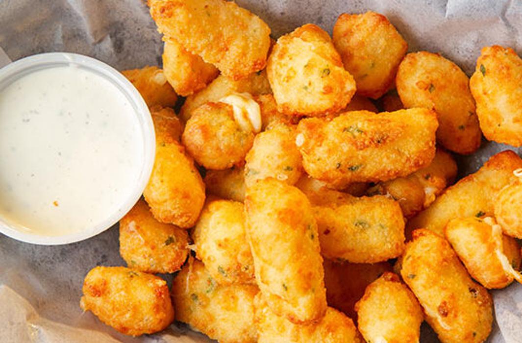 Hotshots Sports Bar & Grill - Decatur, IL