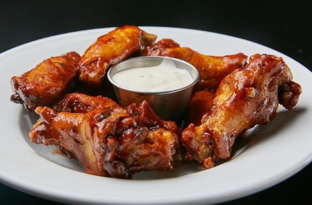 Hotshots Sports Bar & Grill - Decatur, IL