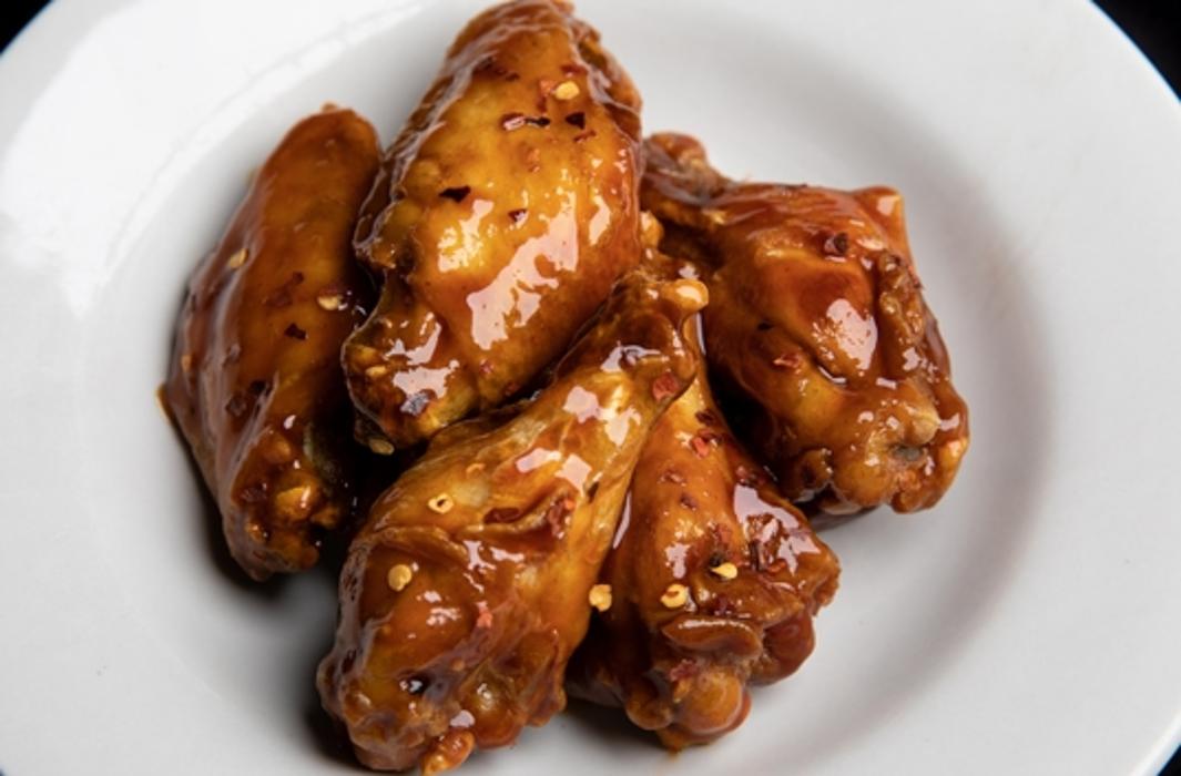 Hotshots Sports Bar & Grill - Decatur, IL