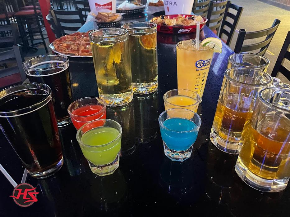 Hotshots Sports Bar & Grill - Decatur, IL