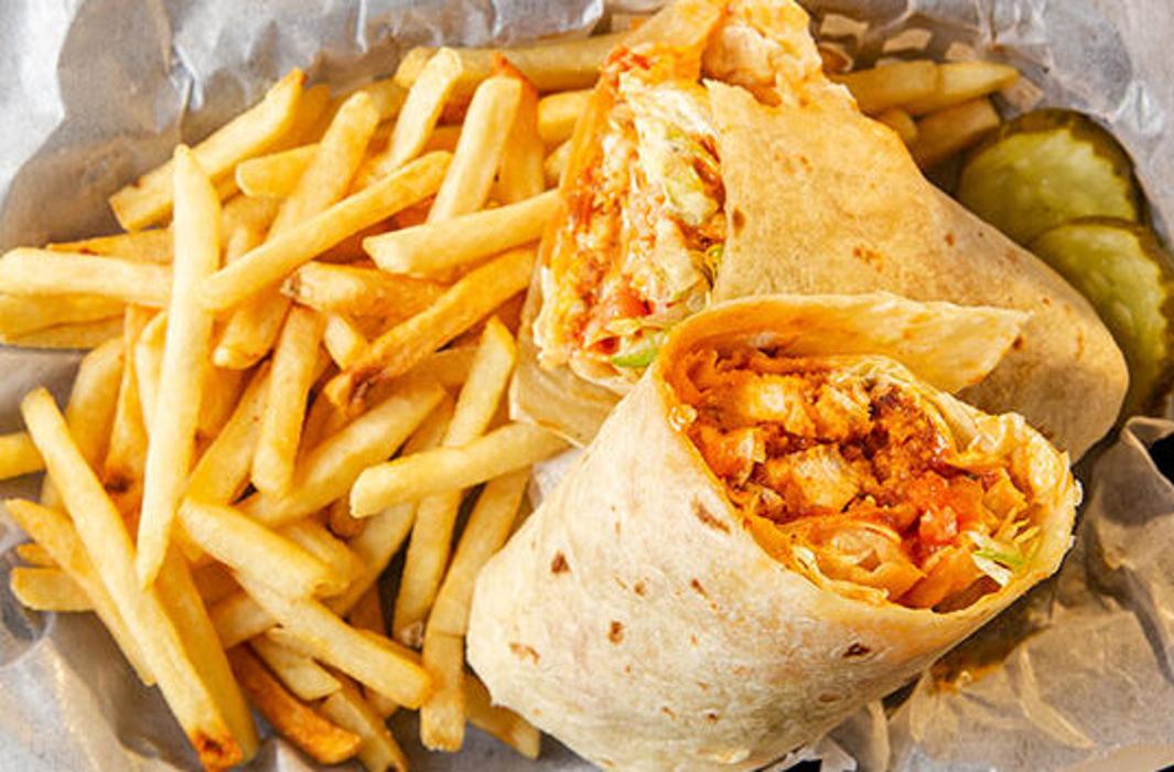 Hotshots Sports Bar & Grill - Decatur, IL