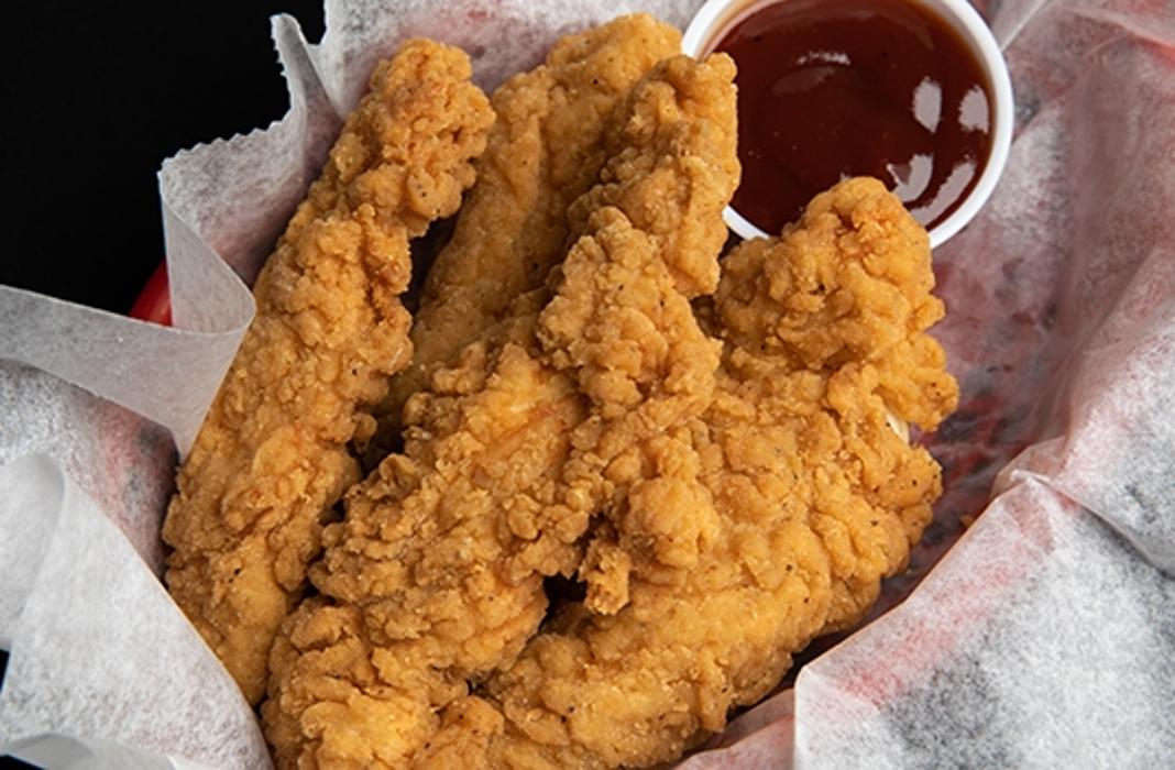 Hotshots Sports Bar & Grill - Decatur, IL