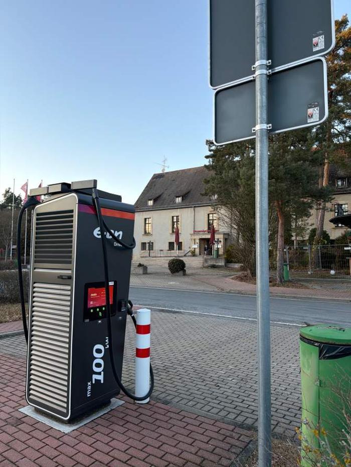 E.ON Drive Charging Station, A9 in Schleifreisen